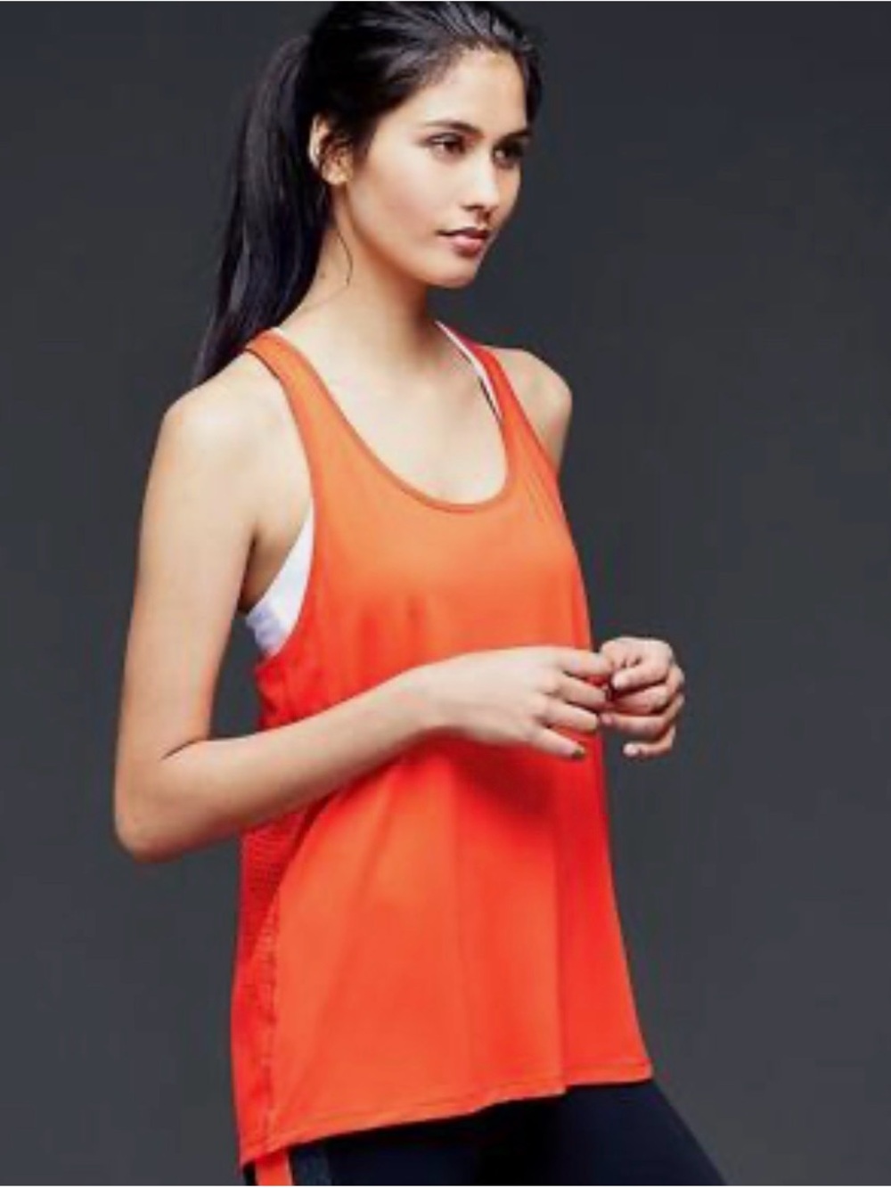 GAP NWT Red-Orange  Athletic Tank Medium